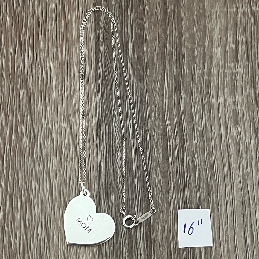 Mom‎ charm necklace - Picture 3 of 7